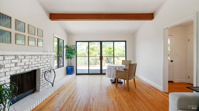 Building Photo - 6131 Batesole Dr