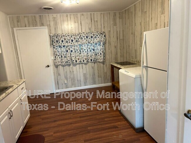 Building Photo - 3204 Grayson St