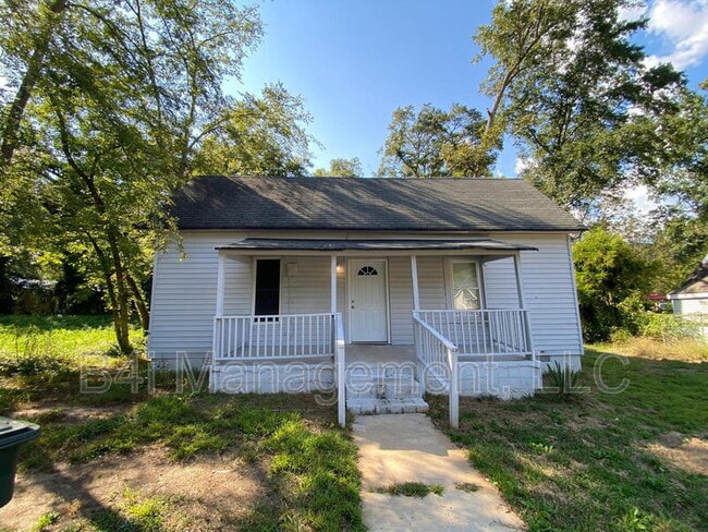 Building Photo - 513 N 13th St