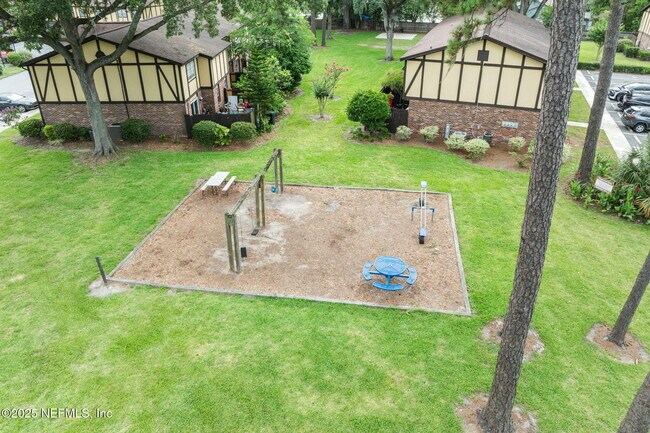 Building Photo - 4807 Evenlode Ln