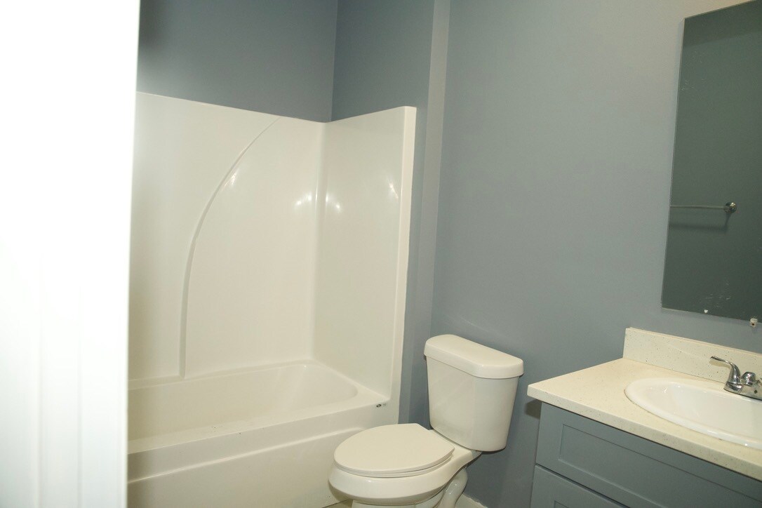 Bath #1 - 343 W Johnson St