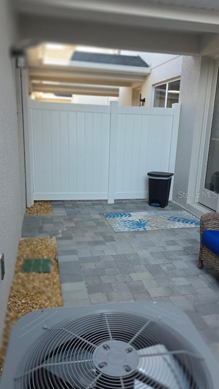 Building Photo - 1665 Pinecliff Dr