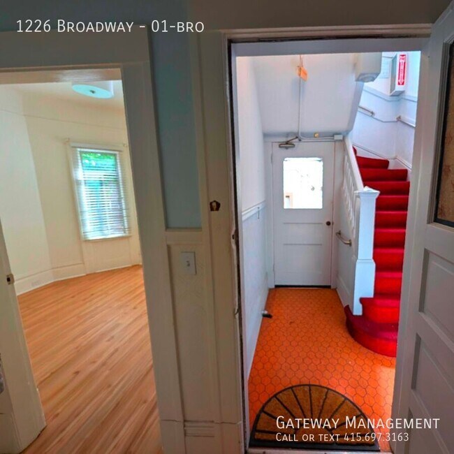 Building Photo - 1226 Broadway-01-bro