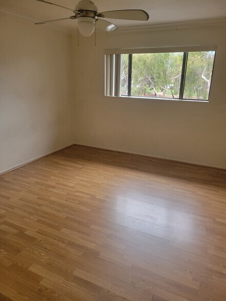 Building Photo - 5000 S Centinela Ave