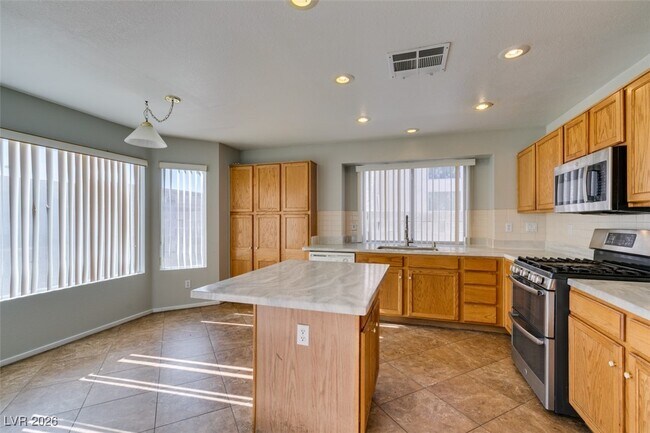 Building Photo - 7809 Calico Flower Ave