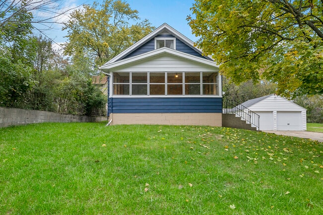 Building Photo - 1633 McDonald St NW