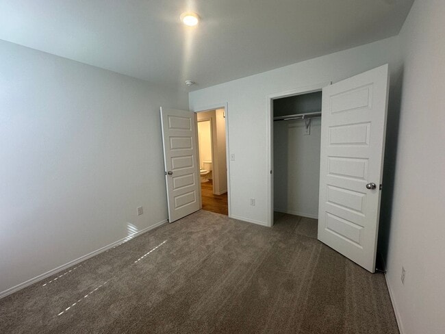 Building Photo - *Newly Built* 3 Bed 2 Bath 2 Car Garage