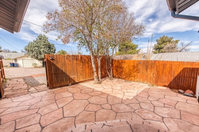 Building Photo - Stunning Turn of the 20th Century Home in ...