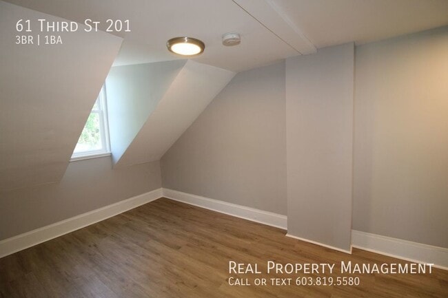 Building Photo - 61 Third St 201-