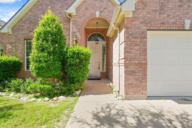 Building Photo - 8908 Red Oaks Dr