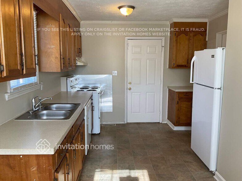 Building Photo - 5112 Shady Grove Ln