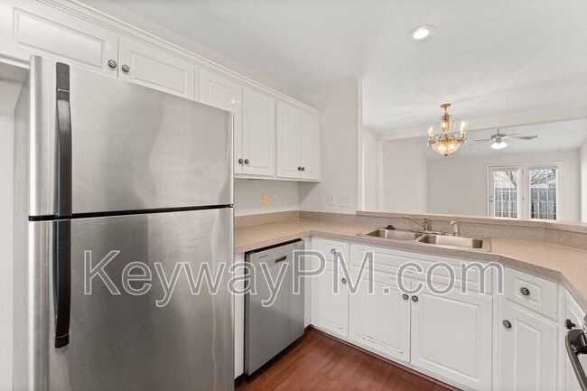 Building Photo - 189 Satomi Way