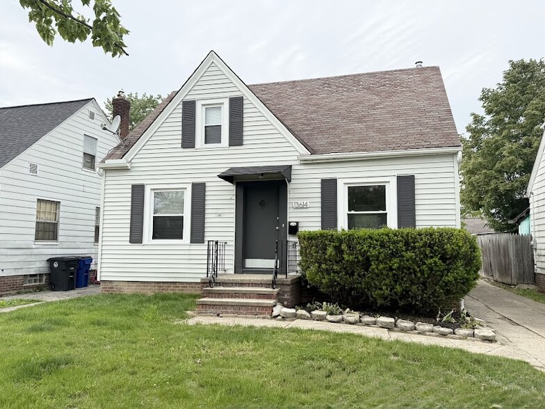 Primary Photo - 13614 Sherry Ave