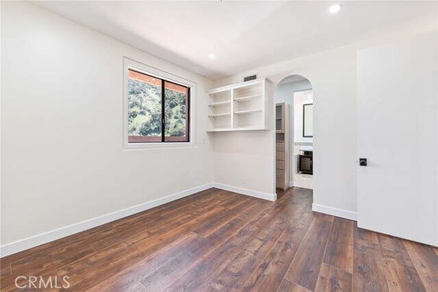 Building Photo - 540 Haverstock Rd