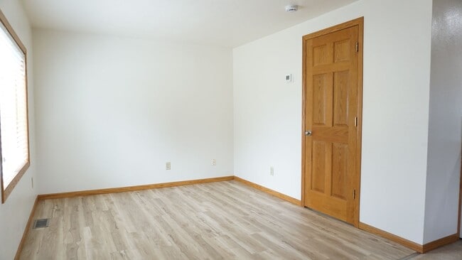 Building Photo - Cozy Home with 2-stall Shop/Garage and fenced yard