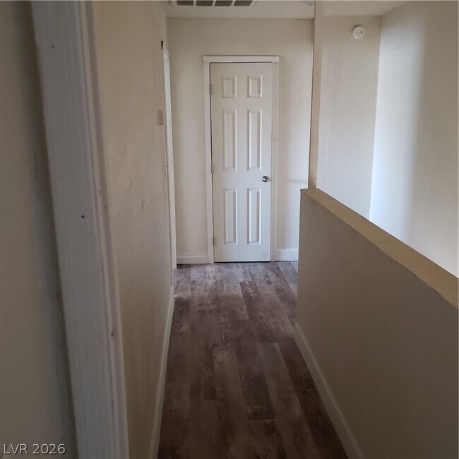 Building Photo - 5126 Golden