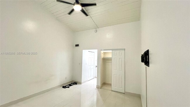 Building Photo - 234 Antiquera Ave