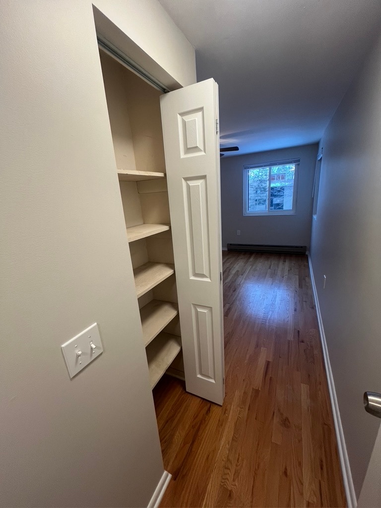 Bedroom Linen Coset - 207 Watertree Dr