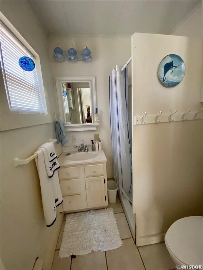 Building Photo - 315 Galveston Dr