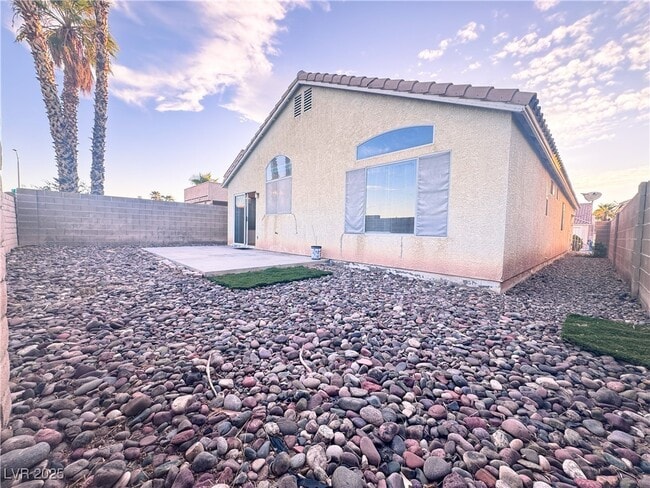 Building Photo - 4576 New Dupell Way