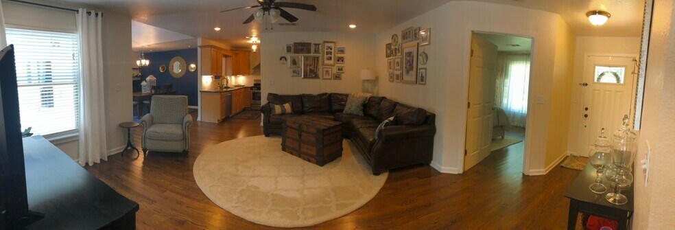 Living room open to dining and kitchen - 1605 Elizabeth Blvd