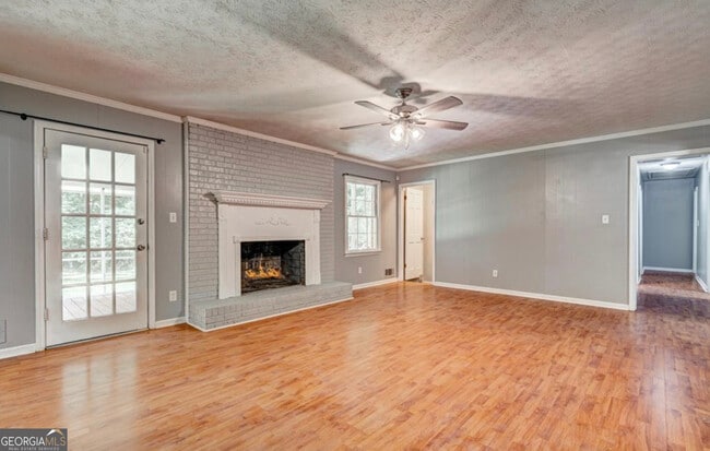 Building Photo - 922 Sharon Ct