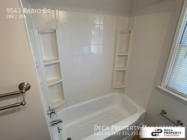 Building Photo - 2 Bedroom House