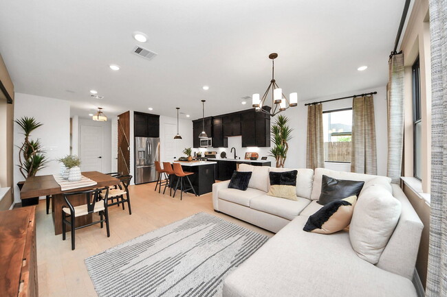 Building Photo - Revolution Way, Missouri City, TX 77489 - 3 BR 2.5 BA single-family home