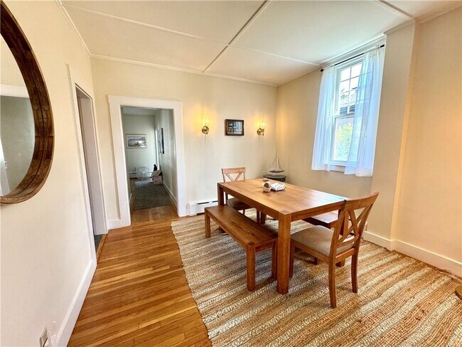 Building Photo - 8 Morton Ave