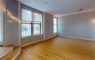 Building Photo - 330 1/2 E St