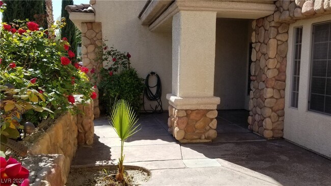 Building Photo - 7414 Page Ranch Ct