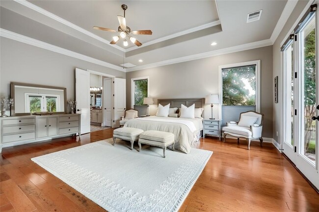 Building Photo - 2116 Demona Dr
