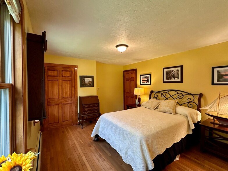 Building Photo - 469 Barbers Pond Rd