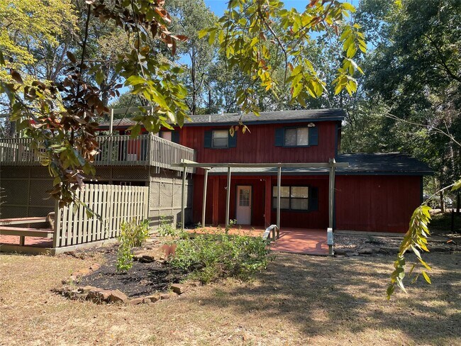 Building Photo - 302 Somerset