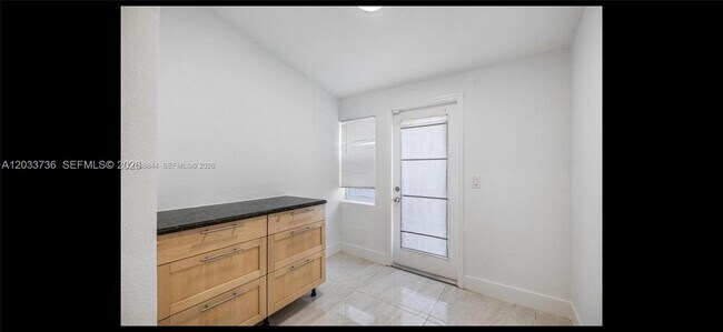 Building Photo - 529 NW 42nd St