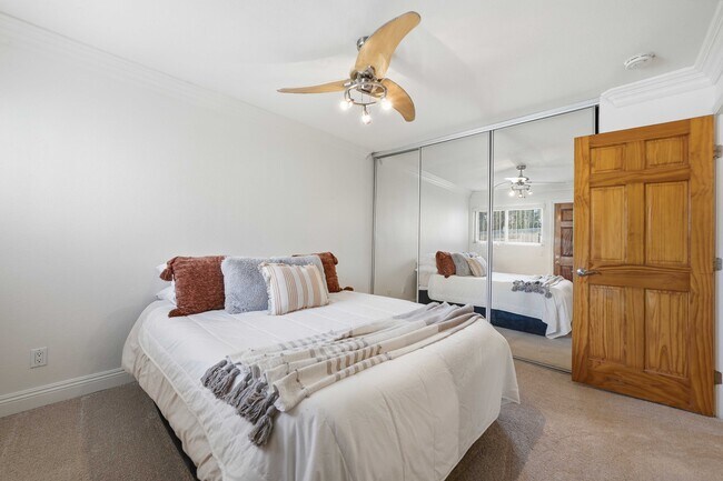 Building Photo - 5505 Adelaide Ave