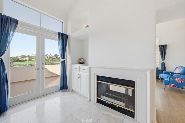 Building Photo - 35 Costa Brava