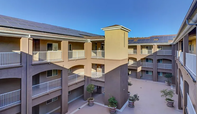 Building Photo - Mission Gorge Condo 2bed/2bath