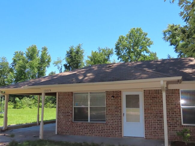 Building Photo - Whitehouse ISD! Lovely 3 Bedroom, 2 Bath Home