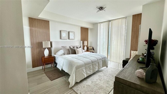 Building Photo - 79 SW 12th St