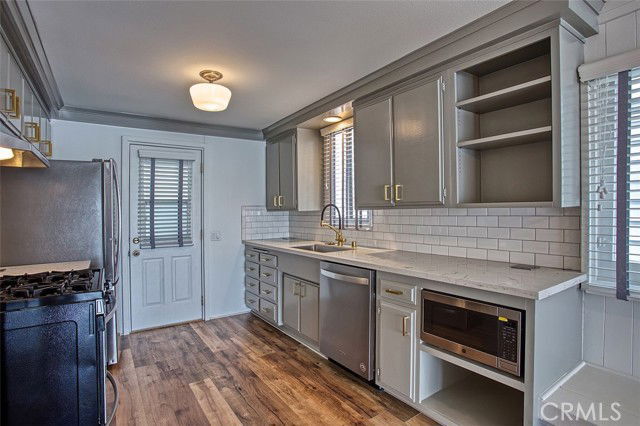 Building Photo - 415 Edgewater Pl