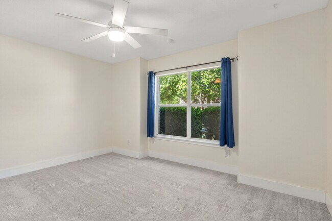 Building Photo - 2710 Stone Creek Ln