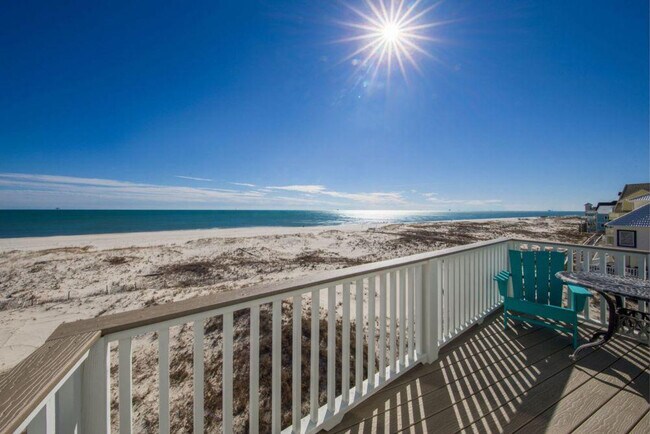 Building Photo - 243 Dune Dr
