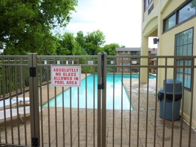 Building Photo - University Towers- FURNISHED 1bd/1ba Apartment #611 Available for Fall 2025!