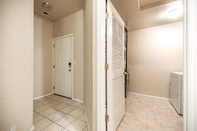 Building Photo - 3080 Mandalay Grove