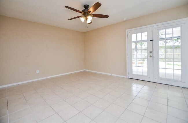 Building Photo - 17323 Glenpatti Dr