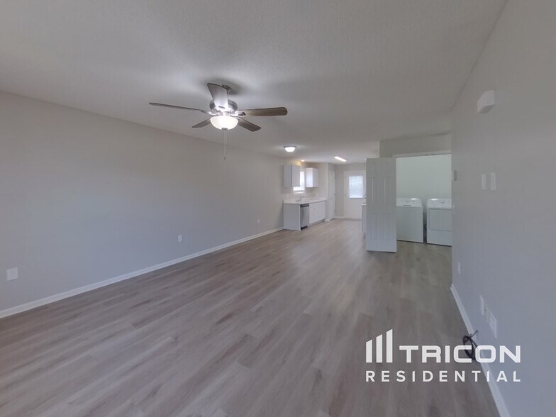 Building Photo - 430 Clark Glen Dr