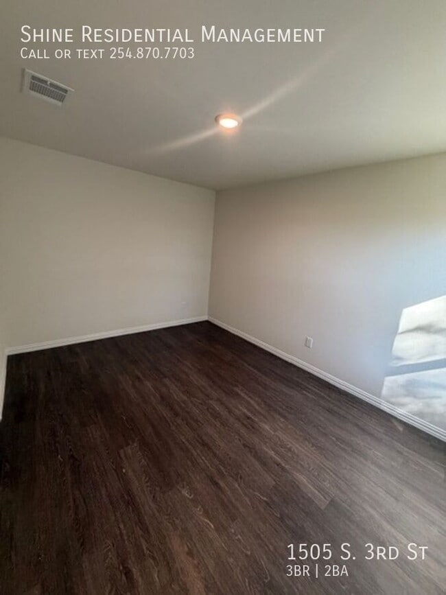 Building Photo - 1505 S 3rd St