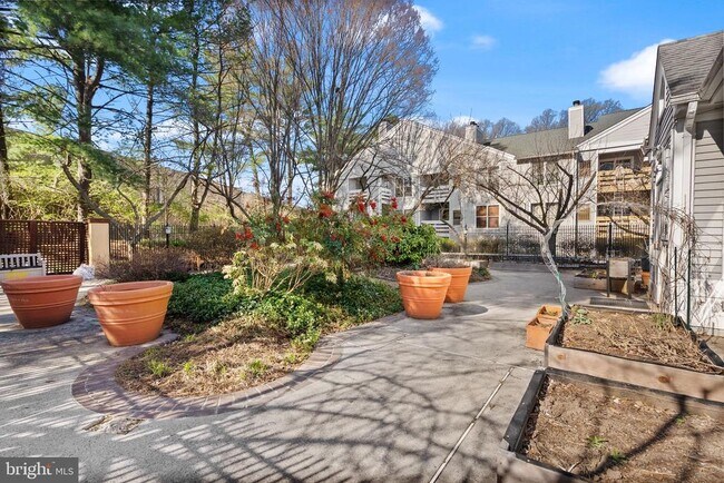 Building Photo - 10302 Appalachian Cir
