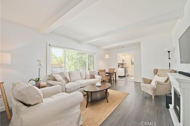 Building Photo - 5759 Jamieson Ave